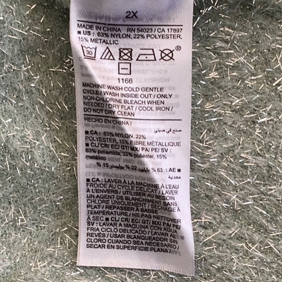 Old Navy NWT Eyelash Shiny Sparkly Pull Over Sweater Size 2X Green,Purple,Pink - Picture 15 of 15